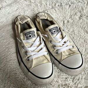 Scrunch back off-white Converse, Size 8
